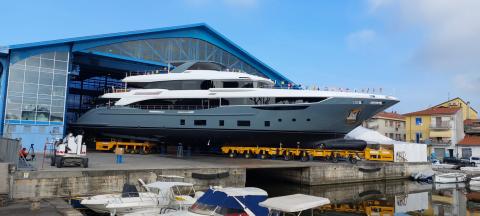 Trasporto eccezionale di un superyacht